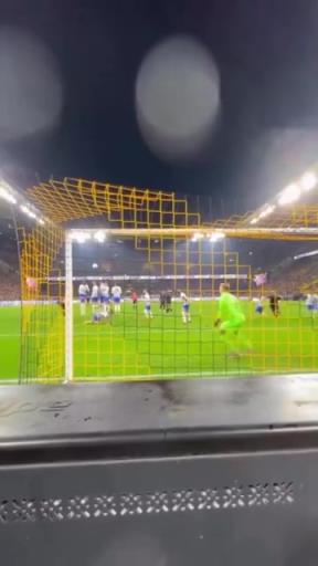 任意球高手!球门后视角回顾22/23赛季罗伊斯的任意球破门!