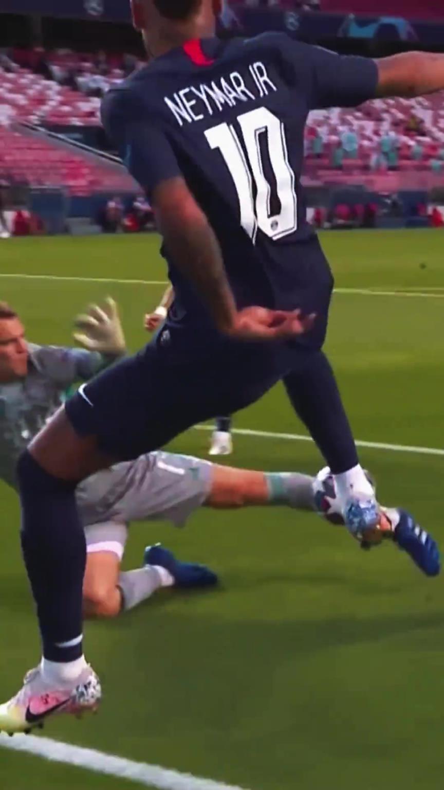 诺伊尔:听说你是世界第三人?我来会会你!