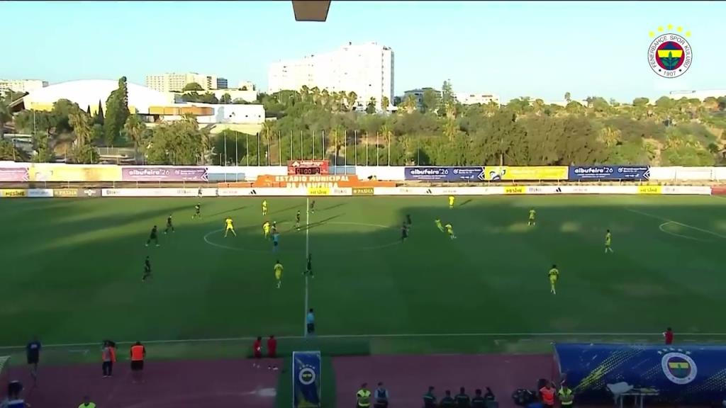 【集锦】友谊赛-对手送乌龙卡维奇破门 费内巴切2-0莱里亚