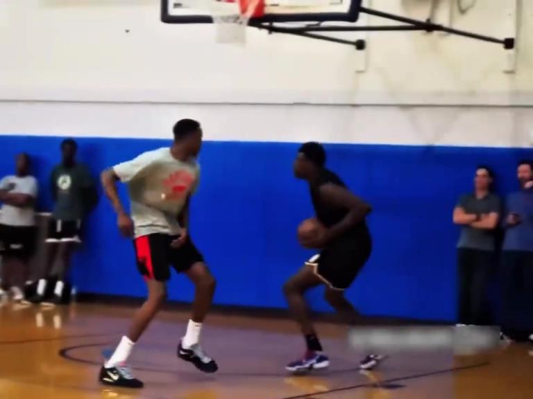 下个赛季再拼一把吧!哈登以前休赛期的高质量野球局!