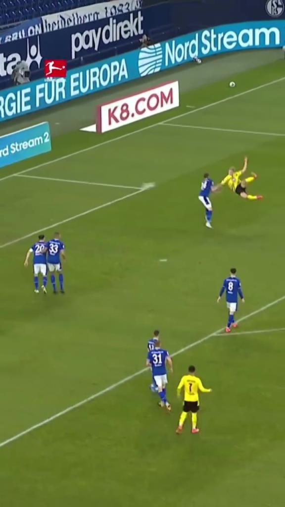 震惊解说的一球!名场面:哈兰德接桑乔传球精彩的凌空侧勾!