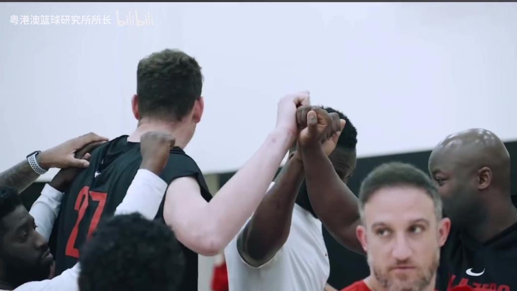 竞争位置!克林根和杨瀚森在开拓者试训对比!风格迥异的两个人!