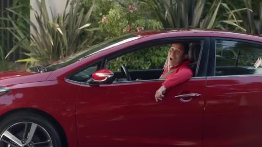 经典广告!名场面:保罗阿里扎合伙欺负哈登不会唱歌!