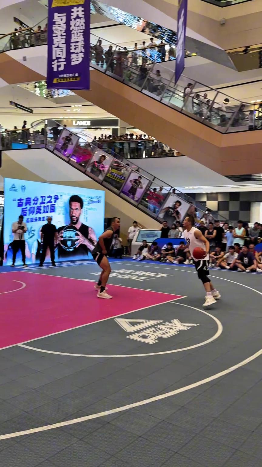 古典分卫打法!国产科蜜1v1大战国产乔蜜 后仰跳投美如画!