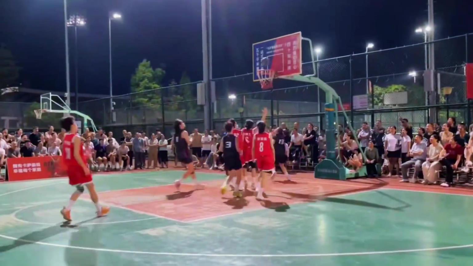 不是姐妹你韦德啊?这突破速度接背运太丝滑了⚡