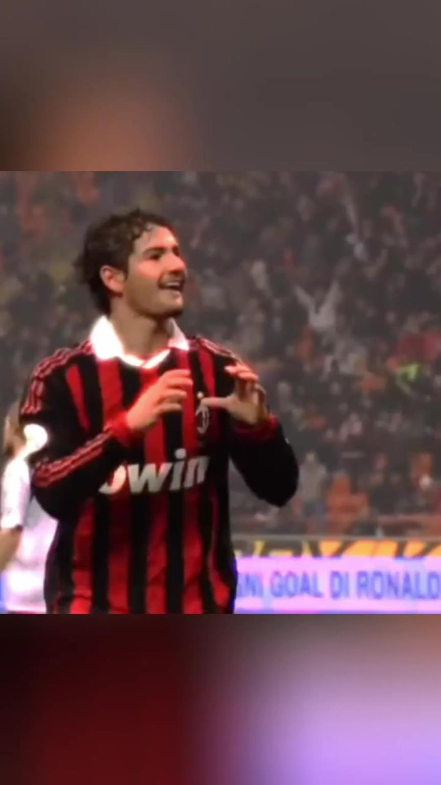 金童帕托24秒闪击巴萨!因纵情过渡最后泯然众人!