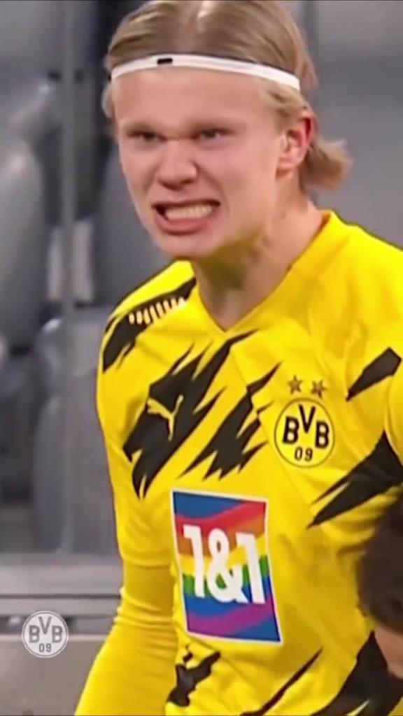 绷不住了!频繁拿捏队友!哈兰德真是自带喜感啊~