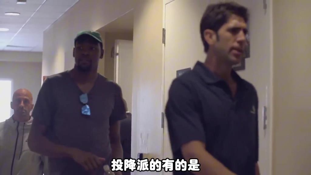 杨毅:杜兰特如果没去勇士拿那2个冠军,那他最多就是跟哈登、威少一个级别