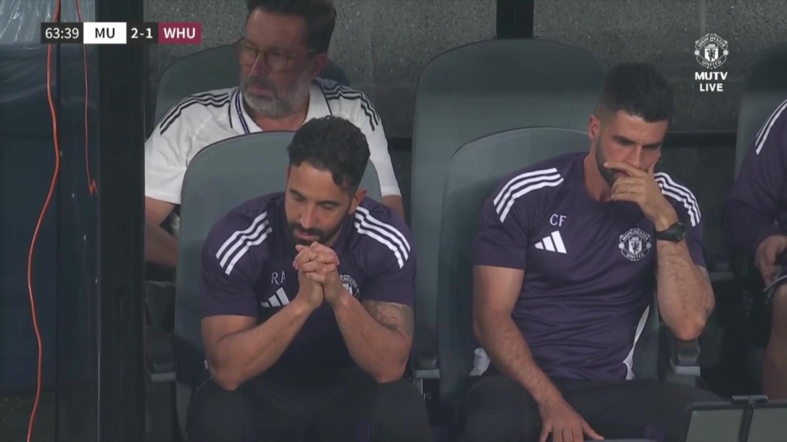 曼联中场形同虚设!绍切克推进助攻,鲍文劲射扳回一城!