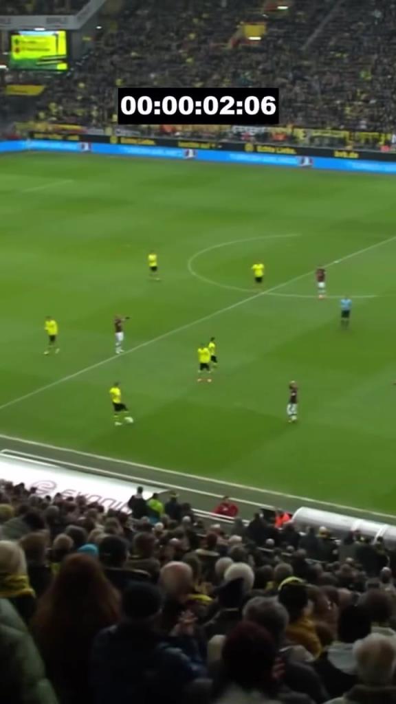 首次亮相!德甲经典时刻:替补的约伊奇在上场17秒后完成破门!