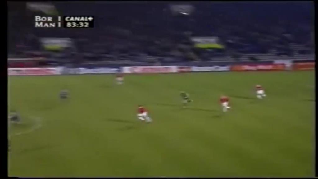 单枪匹马直捣黄龙!索尔斯克亚这个停球太潇洒了!