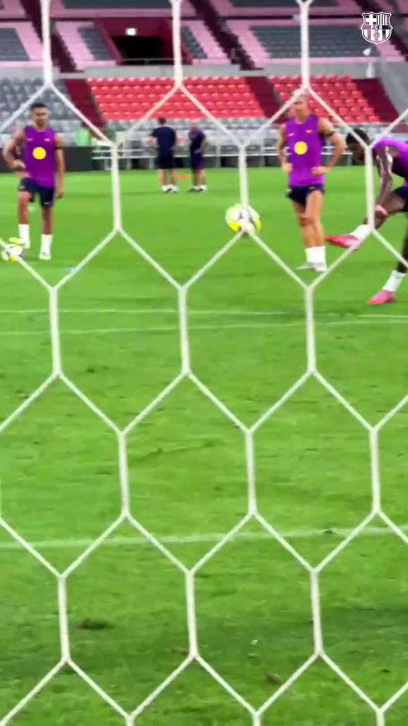 状态还不错!拉什福德训练中展现射术!