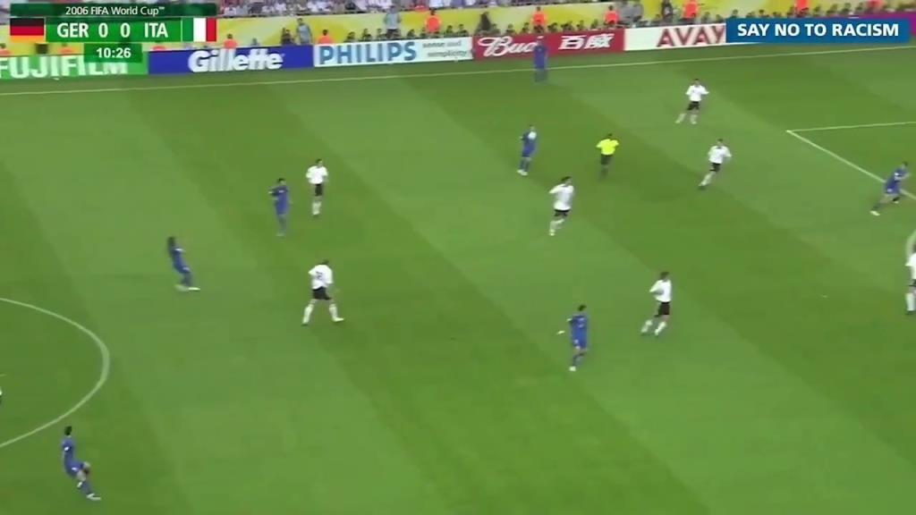 中场大核!皮尔洛06年世界杯对阵德国长传集锦!人到球到!