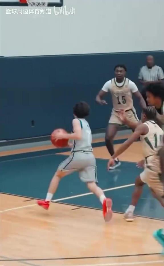 靠技巧和灵动取胜!这个小球员有没纳什的影子?