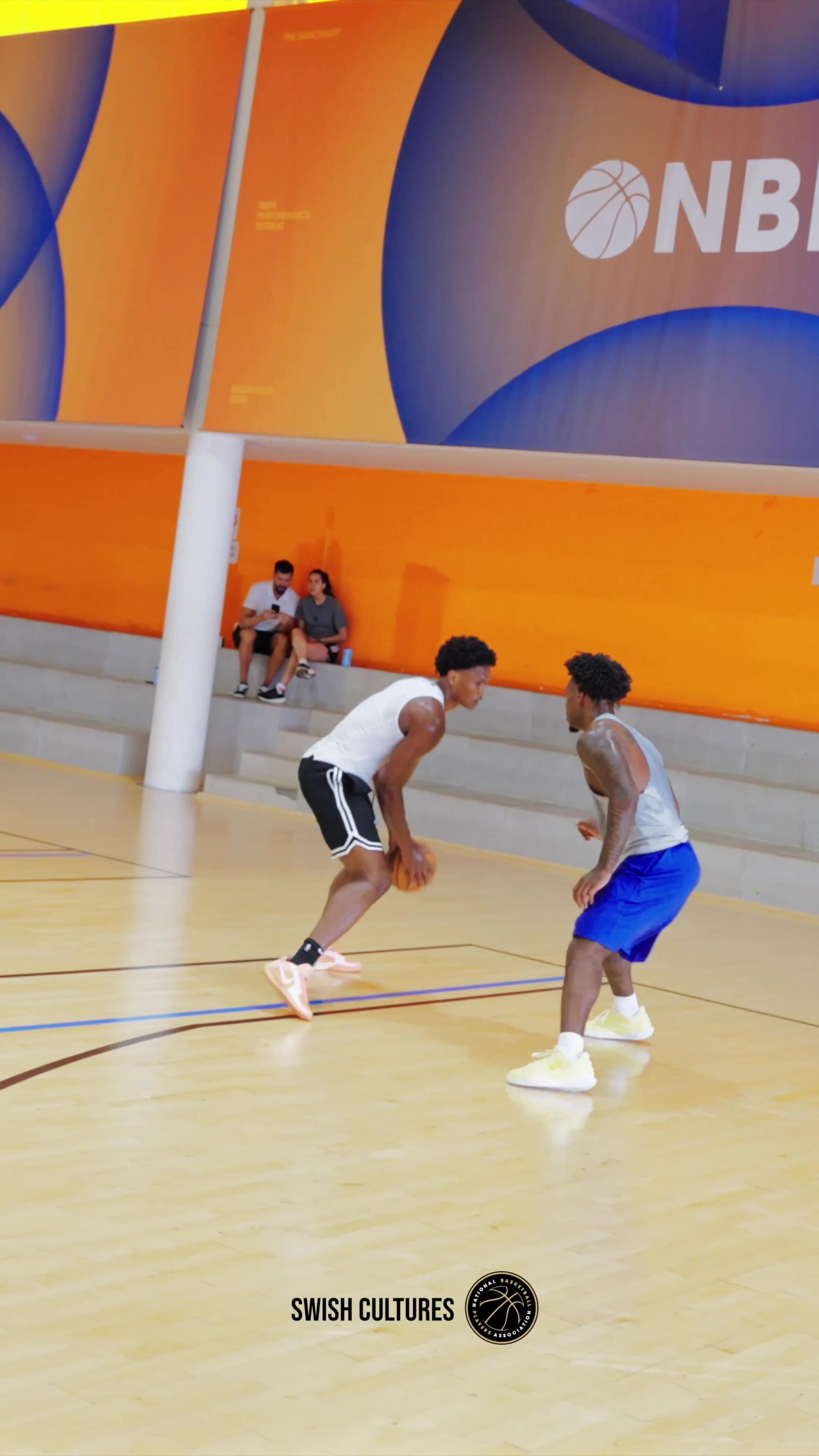 美式单挑!火箭阿门和戴维恩-米切尔5秒进攻限时激烈单挑