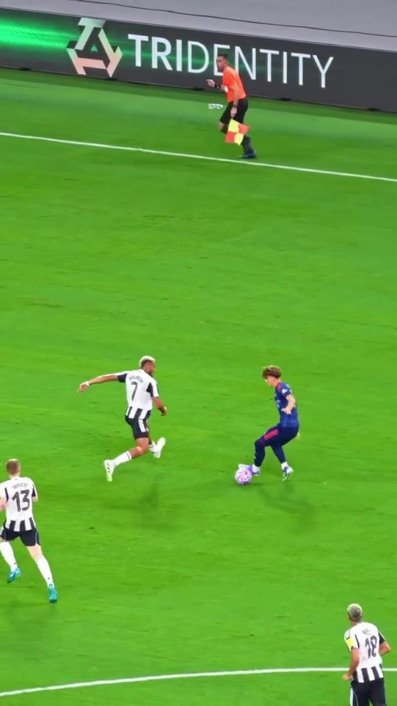 未来可期!高清慢镜头欣赏枪手15岁小将道曼的精彩发挥