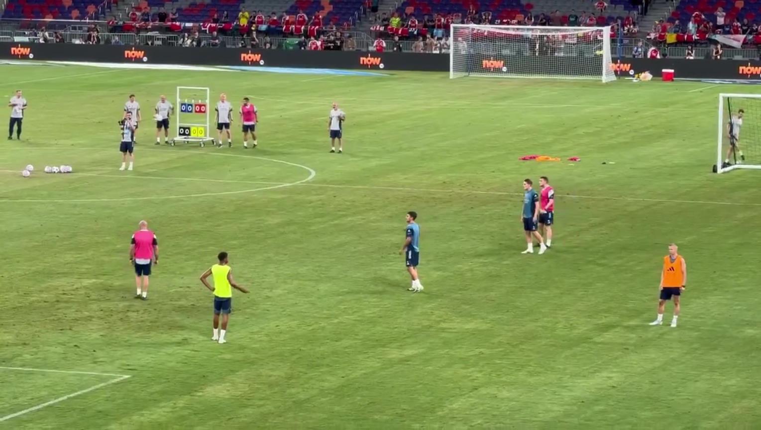 虽然是在训练中,但约克雷斯这射门看着就很靠谱啊!