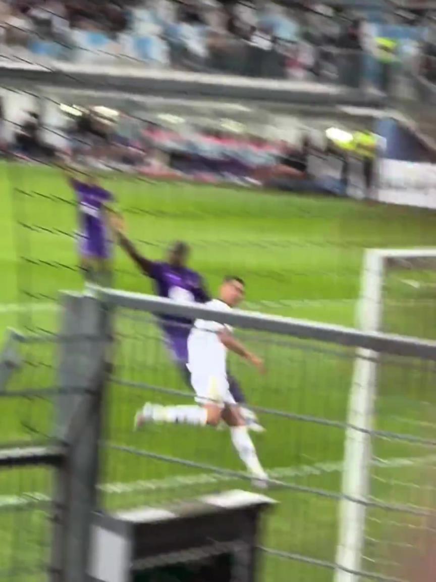 Siuuu!C罗高速奔袭包抄破门斩获赛季首球,最终胜利2:1图卢兹