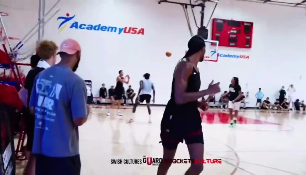 伊森打野球简直不要太轻松啊