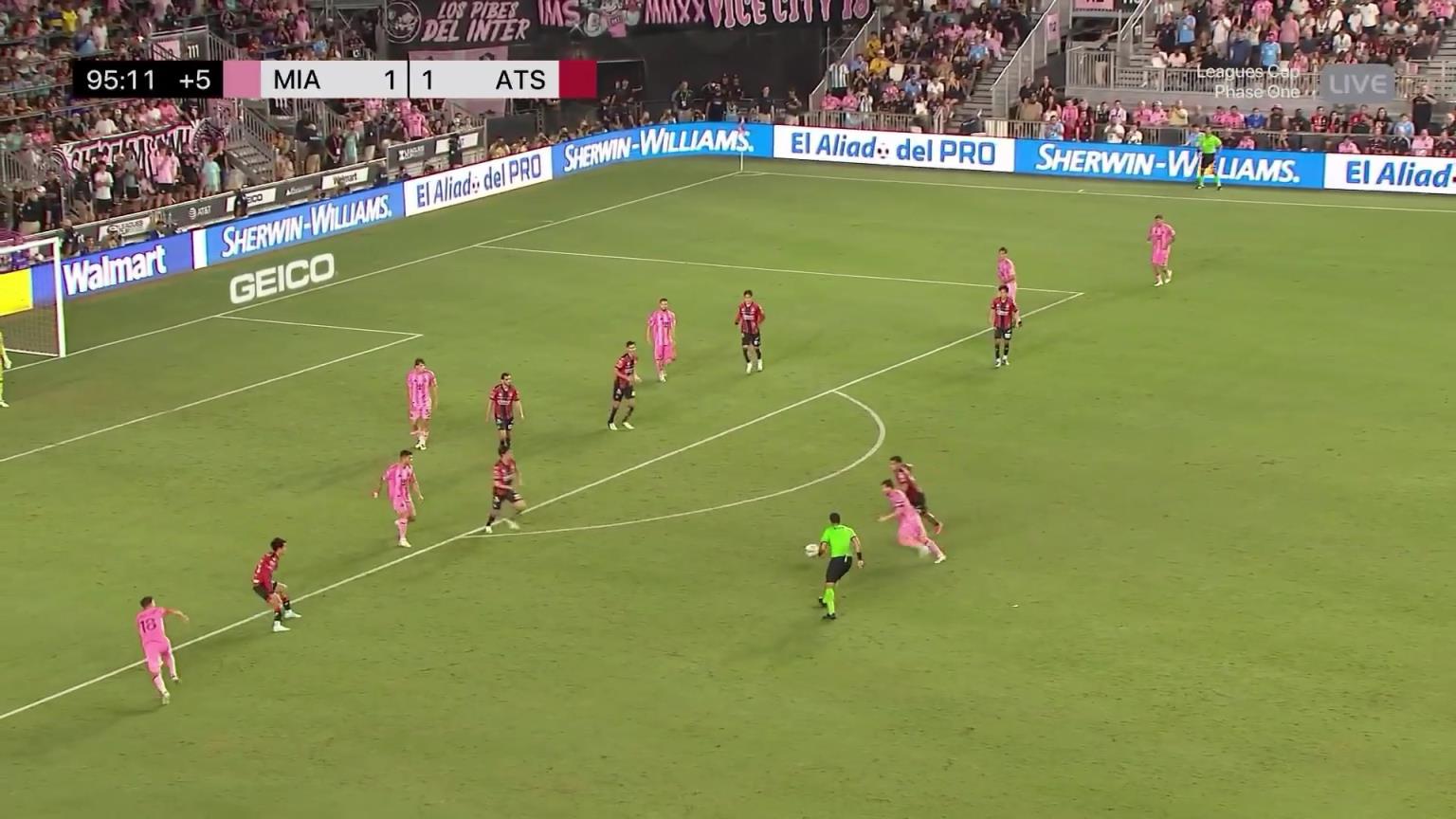 绝杀!梅西助攻双响,韦甘特读秒破门