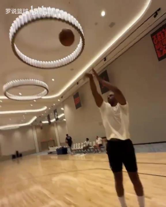 重回快船备战第21季!老保罗最新训练曝光:内突外投状态上佳