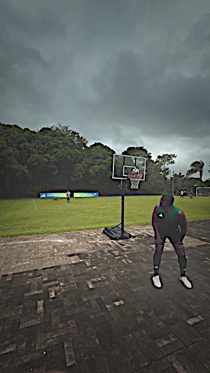 “懂的人已经开始艾特了” ~