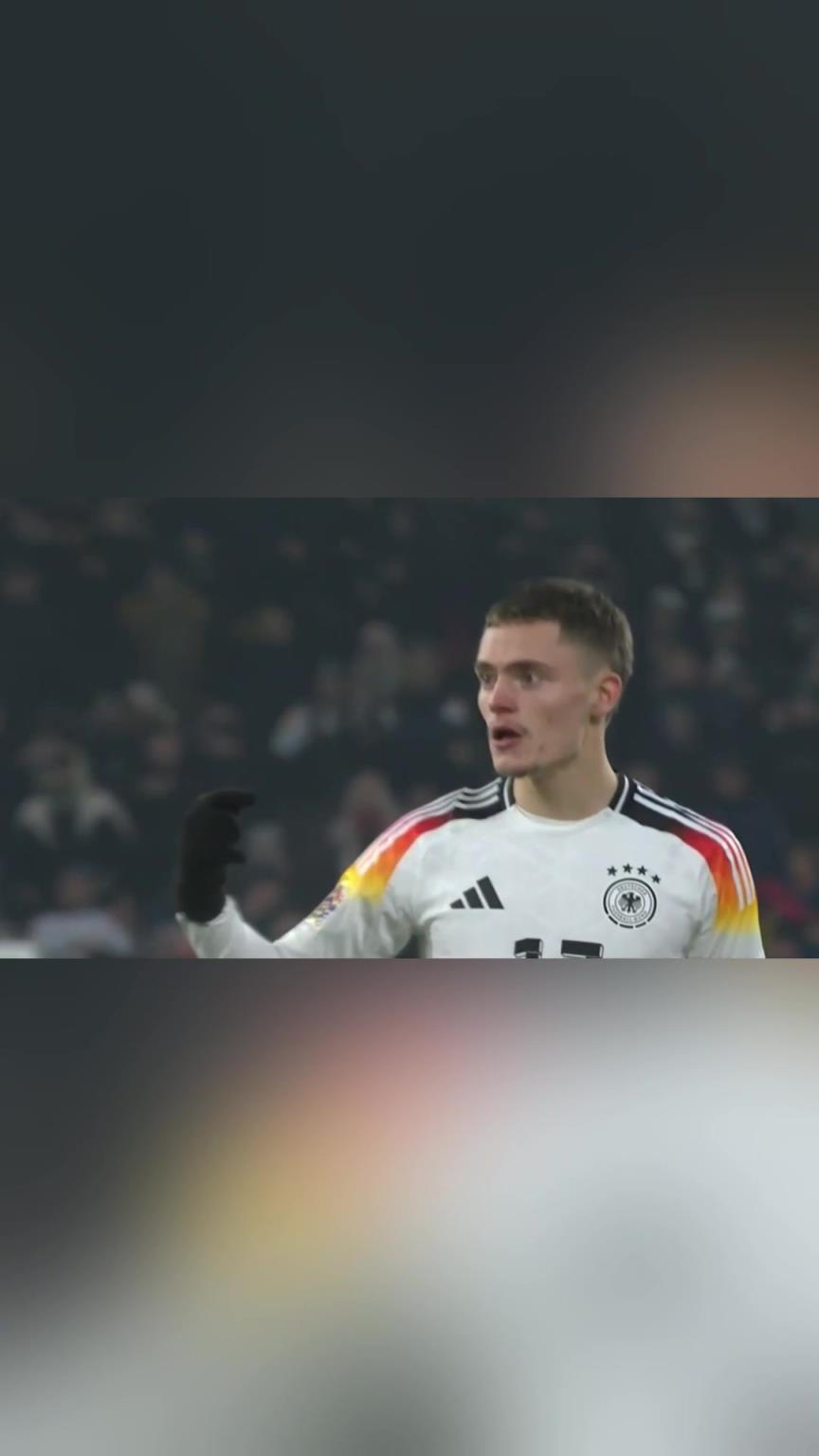 你给几分?维尔茨主罚任意球电梯球下坠直接破门!