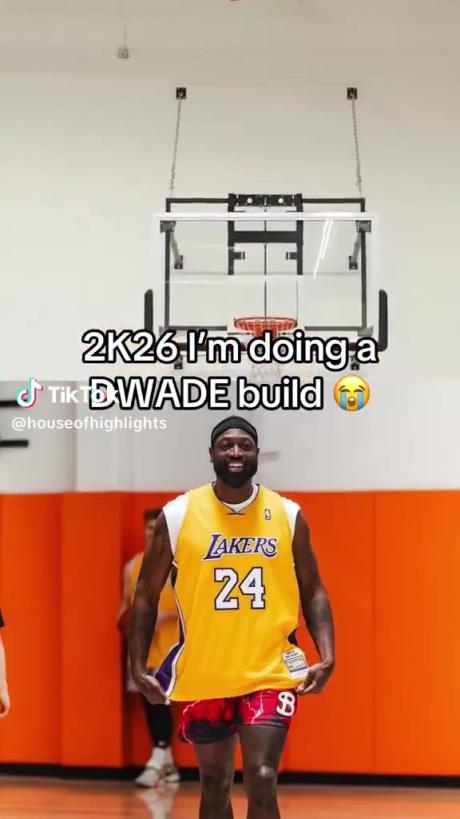 经典啊!韦德穿上科比球衣,复刻其打板三分绝杀自己名场面!