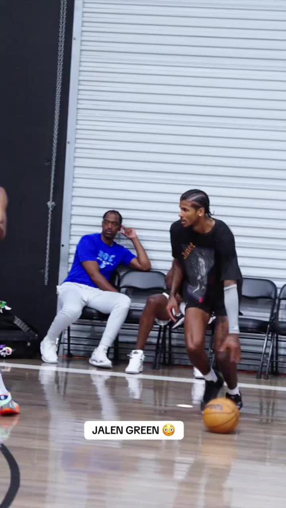 那些说阿门能防死杰伦格林的,看看格林是如何砍瓜切菜的