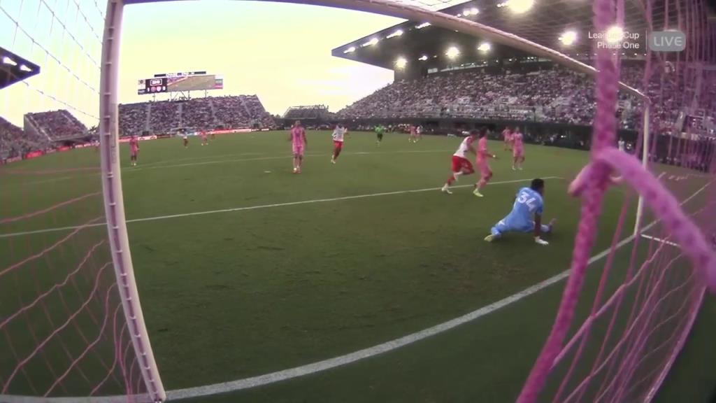 十人迈阿密1-1遭扳平!巴达洛尼门前包抄推射破门!