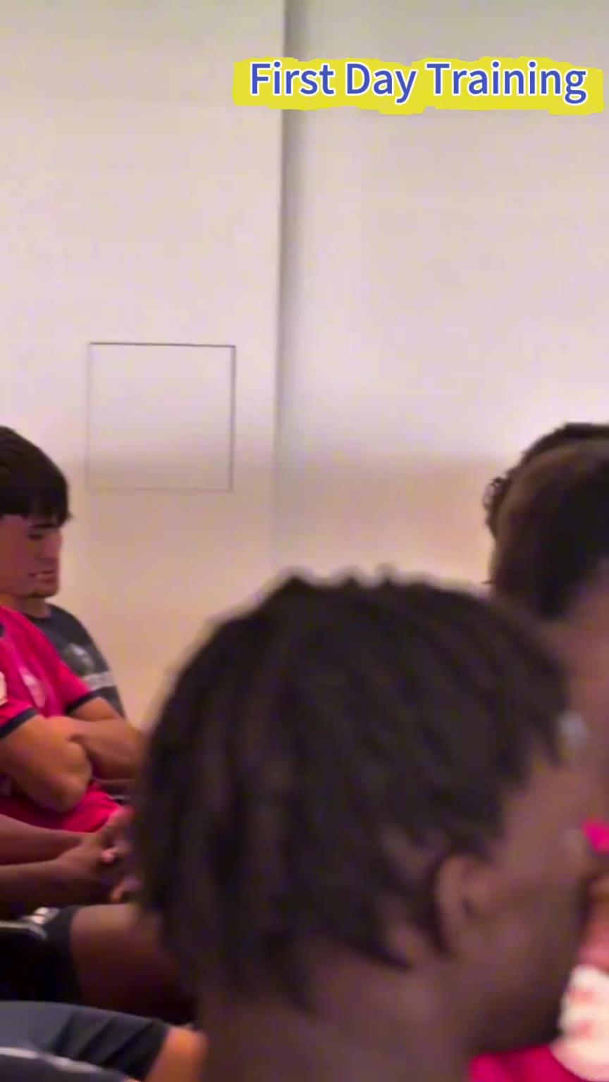 邝兆镭加盟西协乙球队后第一练,这强度直接拉满了队友们都太高大