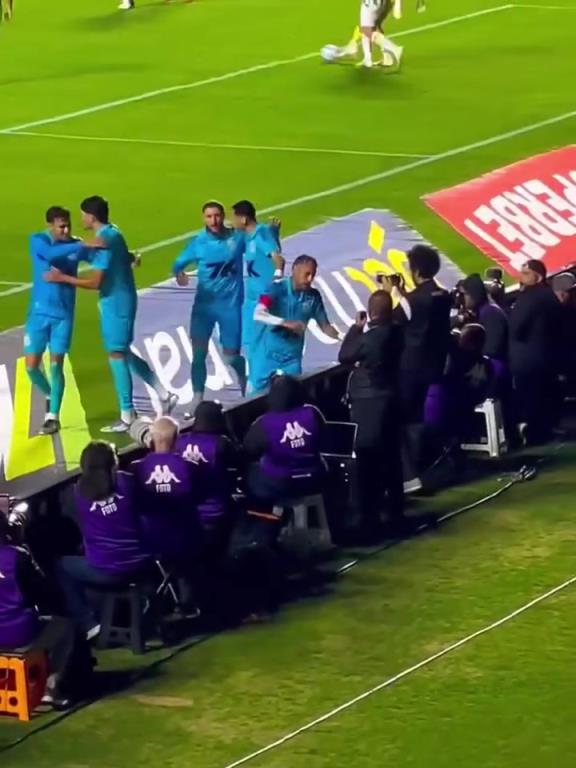 新发型宣告回归!?内马尔近两年首次梅开二度!