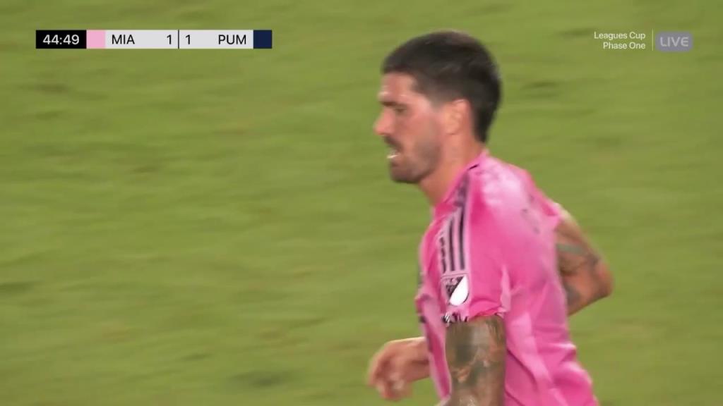 迈阿密生涯处子球!德保罗停球打门得手扳平!苏亚雷斯传中助攻!