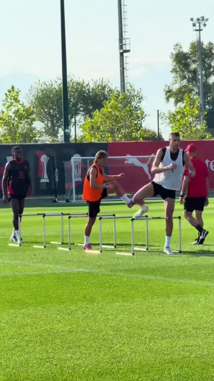 莫德里奇首次参加米兰训练