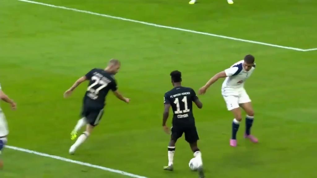 莱默尔断球助攻,科曼内切打入死角!拜仁2-0领先热刺!