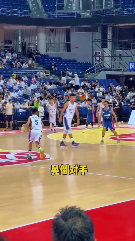 巴特勒钦点MVP喊话库里✌️