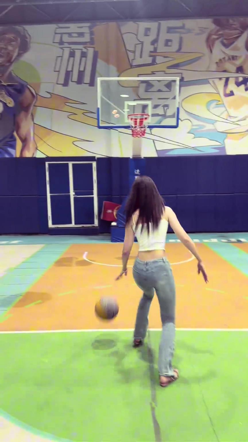 简简单单的投篮,我也就看了十几遍而已