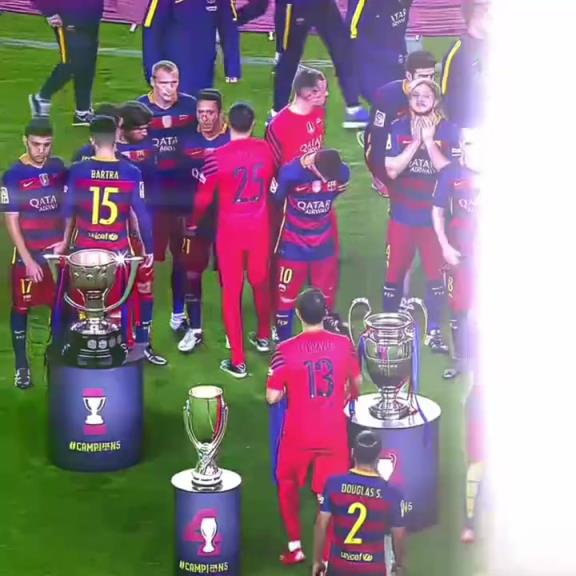 全员狠人!横扫世界的一年!如何评价这支球队的含金量?