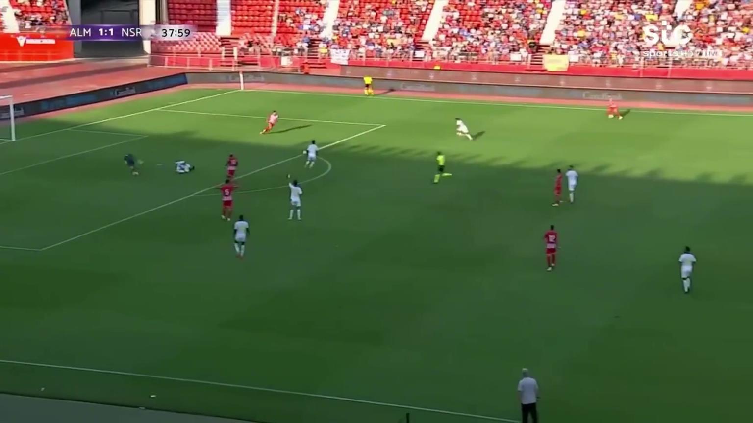 反超比分!C罗前场禁区积极逼抢造点,随后自己主罚稳稳打进!