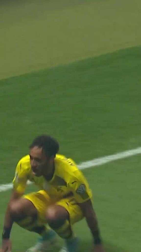 空翻庆祝守恒定律?多特蒙德的传承!