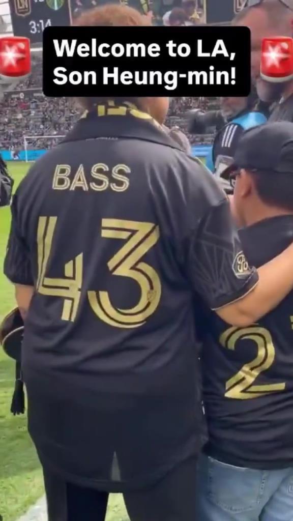 牌面拉满了!洛杉矶市长凯伦巴斯欢迎孙兴慜的到来!