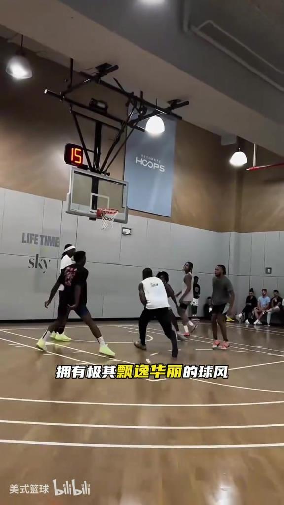 有麦迪几分影子?“麦迪门徒”杰伦布朗野球场丝滑进攻合集!