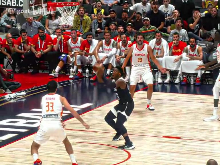 身体素质太劲爆了!重型后卫米切尔国家队集锦!