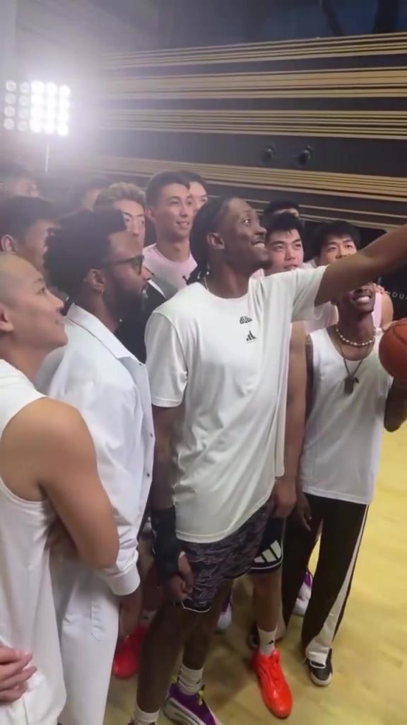 练几个左手!杰威中国行混剪!