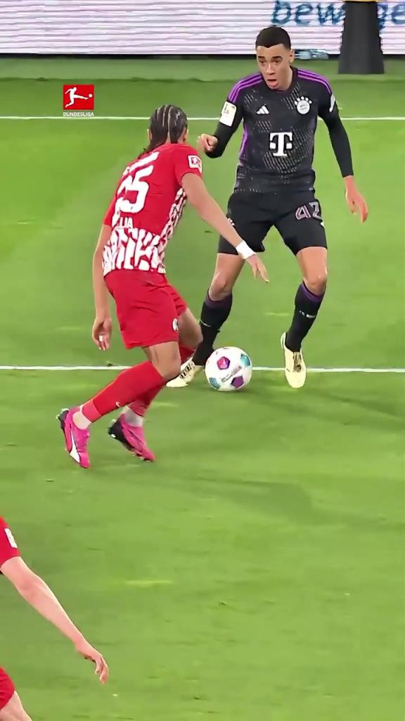 早日康复!回顾穆西亚拉此前的优雅操作!当艺术家跳起探戈!