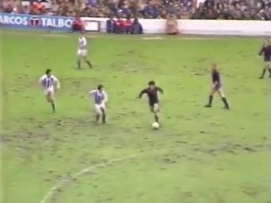 能健康踢完简直就是奇迹!马拉多纳单场被暴力侵犯就能做出集锦!