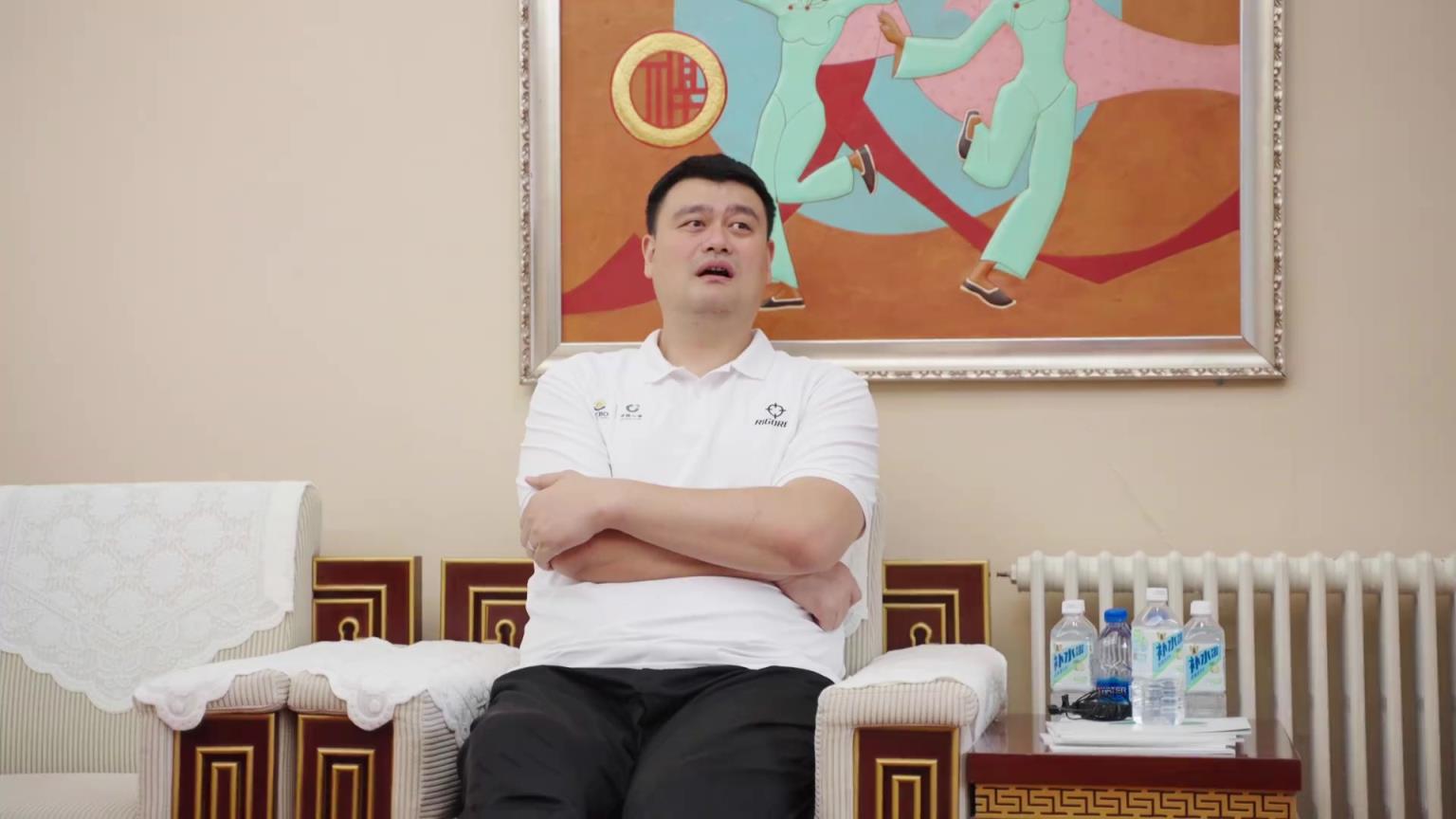 网红小菜鸡对话姚叔叔!大姚:我10岁比赛少 哭的机会没你多