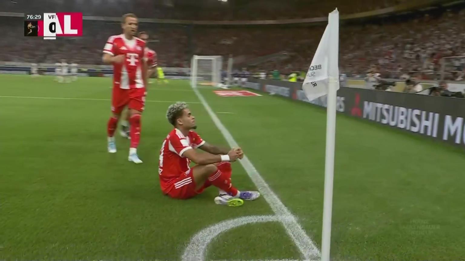 拜仁生涯首球!格纳布里反击传中,迪亚斯头球破门