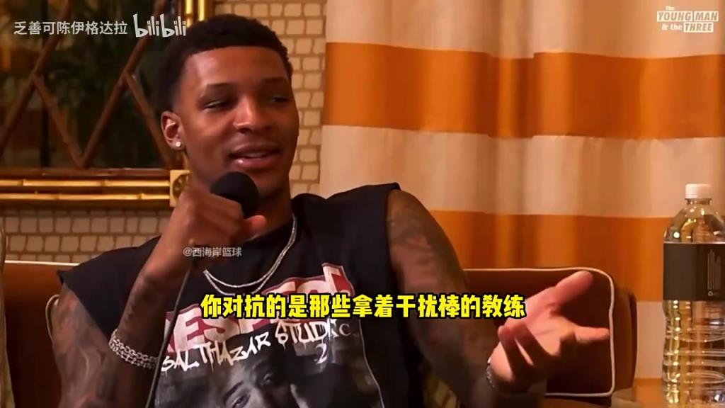 夸张!小贾:阿门不蓄力起跳头能碰筐!但不会参加扣篮大赛!