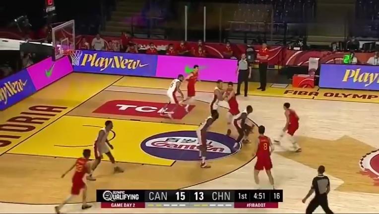 今天小胡表现犹如天神下凡!胡明轩曾在奥运落选赛vs加拿大砍24分